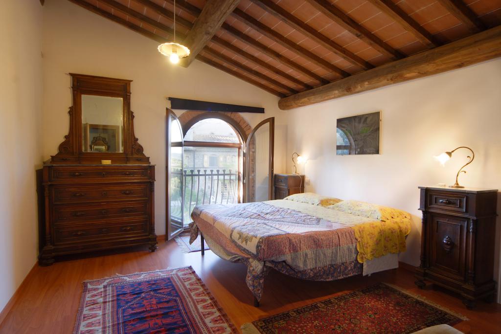 Agriturismo Le Volpaie Villa San Gimignano Ruang foto
